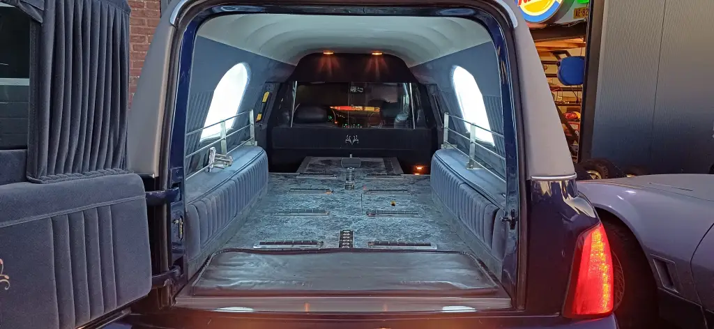 Cadillac blauwe rouwauto - foto 6