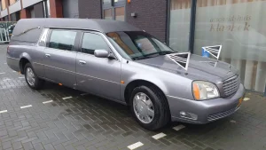Cadillac grijze rouwauto - foto 2